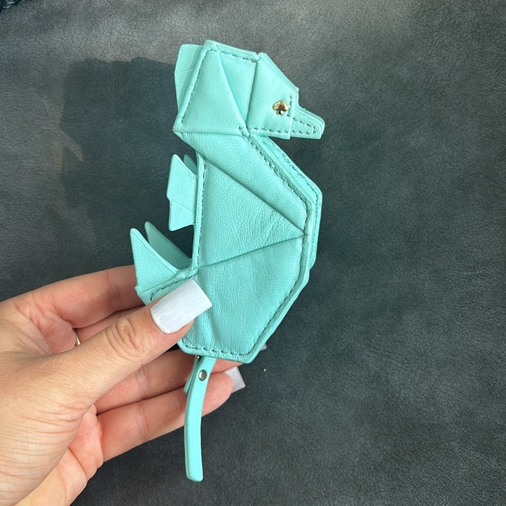 Kate Spade - Rare - Breath of Fresh Air Origami Seahorse Coin Purse - Picture 3 of 8